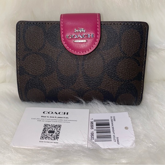 Coach Handbags - Coach medium wallet New